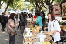  마을라디오 ‘큐’… 시월의 선유로 놀러오세요 - 전국매일신문  마을라디오 ‘큐’… 시월의 선유로 놀러오세요