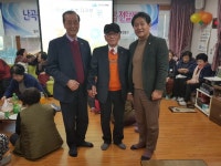 관악구의회 민영진 의원, 난곡동 법원경로당 ‘사랑의 장학금 전달식’... 민영진 의원, 난곡동 법원경로당 ‘사랑의 장학금 전달식’ 참석