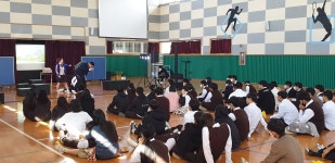 학교소식 > 전체 > 성산고등학교, 학교폭력예방 뮤지컬 공연 관람 |  제주교육소식