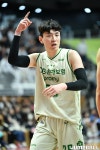 [JB화보] 수원 KT, 79-76으로 원주 DB에 승리