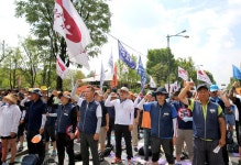 전국공무원노동조합 “사드배치 철회, 평화협정 체결하라”