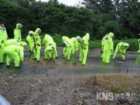 전남경찰, 남부지방 집중호우 관련 수해 지역 복구 지원 - KNS뉴스통신 전남경찰, 남부지방 집중호우 관련 수해 지역 복구 지원