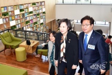 수원시, 교육부 주관 간담회에서 ‘인문도시 수원’ 알렸다 - KNS뉴스통신 수원시,  교육부 주관 간담회에서 ‘인문도시 수원’ 알렸다