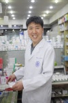 우성약국, 중앙동 희망일자리사업 근로자에 마스크 전달 - KNS뉴스통신 우성약국, 중앙동 희망일자리사업 근로자에 마스크 전달