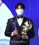KIA타이거즈 이의리, 2021 KBO 신인상 수상 - 한국생활체육뉴스 KIA타이거즈 이의리, 2021 KBO 신인상 수상