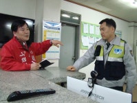  의왕서 예창근 의왕시장예비후보, 야간 치안현장 방문 격려    