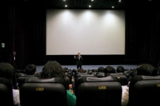  인천시 남구, 직원 신뢰도 향상 위한 단체 영화관람 가져