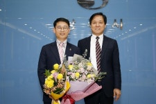  (사)한국임업후계자 상주시협의회장 심용섭  농림축산식품부 장관상 수상