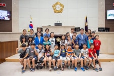 경인투데이뉴스 용인시의회 청소년 지방자치아카데미, 맘스트래블·손곡초 참여