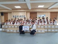 경인투데이뉴스 이천시 증포동 명성태권도, 이웃돕기 라면 전달