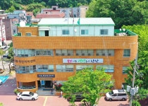 경인투데이뉴스 안산시 사동 신라샤브샤브칼국수 대표 저소득 가정에 매달 쌀 20㎏ 2포씩 기탁