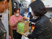 경인투데이뉴스 인천  남동구 구월2동 주민자치위원회 등 자생단체연합은 지역 소상공인 사업장 260곳에 방역물품을 지원