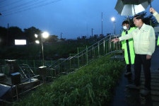 경인투데이뉴스 이재준 고양시장, 휴가 반납하고 폭우 현장점검 나서