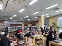 밤밭노인복지관, ㈜산수골목장 후원으로 영양가득 어르신 특식 지원:경인투데이뉴스 ≪경인투데이뉴스≫ 밤밭노인복지관, ㈜산수골목장... 