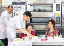 진교훈 강서구청장, 삼계탕 나눔행사 참석:경인투데이뉴스 ≪경인투데이뉴스≫ 진교훈 강서구청장, 삼계탕 나눔행사 참석