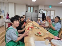서창2동 새마을부녀회,‘1단1로’결연 경로당 물품후원:경인투데이뉴스 ≪경인투데이뉴스≫ 서창2동 새마을부녀회,‘1단1로’결연 경로당... 