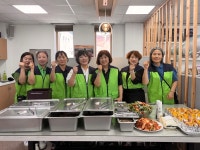 신나는나눔가게, ‘한부모캠프’ 후원에 따뜻한 한 끼 선물:경인투데이뉴스 ≪경인투데이뉴스≫ 신나는나눔가게, ‘한부모캠프’ 후원에... 