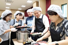 인천 동구 송현1‧2동 주민자치회,‘마음을 담은 반찬 나눔’실시:경인투데이뉴스 ≪경인투데이뉴스≫ 인천 동구 송현1‧2동 주민자치회... 