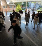 배방초등학교, 피난 미끄럼틀로 신속 대피! 아산소방서와 실전같은 합동... 훈련:경인투데이뉴스 ≪경인투데이뉴스≫ 배방초등학교, 피난... 