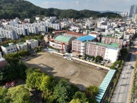 아산교육지원청 학교지원센터, 2025 드론 촬영 지원 사업 성공적 마무리:경인투데이뉴스 ≪경인투데이뉴스≫ 아산교육지원청 학교지원센터... 