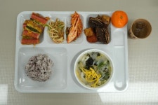 (주)아랑미트, 설 명절 맞아 안산시상록장애인복지관에 소갈비찜 특식 후원:경인투데이뉴스 ≪경인투데이뉴스≫ (주)아랑미트, 설 명절 맞아... 