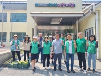 안산시 원곡동 새마을회, 여름꽃 식재로 아름다운 마을환경 조성에 앞장:경인투데이뉴스 ≪경인투데이뉴스≫ 안산시 원곡동 새마을회, 여름꽃... 