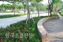 [화보]디자인서울거리 광진구 능동로 < 한국의 공원 < 환경생태·문화 < 기사본문 - Landscape Times [화보]디자인서울거리 광진구 능동로