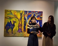 배우 겸 작가 윤송아 , 키치온더탭 부띠크모나코 뮤지엄에서... 배우 겸 작가 윤송아 , 키치온더탭 부띠크모나코 뮤지엄에서 라이브페인팅