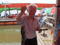 홍성 가두리낚시 안면도 홍성좌대낚시 2011년 7월 17일 조황입니다. 태극호좌대낚시 조황정보  [충남 - 태안군] - 낚시배닷컴