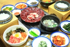즐길거리 > 맛있는 먹거리 상세보기 > 한우회관한우회관 즐길거리 > 맛있는 먹거리 상세보기 > 한우회관