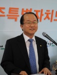 유덕상 제주 환경부지사 전격 사임 - 제주환경일보 유덕상 제주 환경부지사 전격 사임