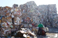 김희철 삼양동장, 도련2동노인회 정기총회 방문 격려 - 제주환경일보 김희철 삼양동장, 도련2동노인회 정기총회 방문 격려