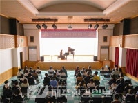 안덕산방도서관, 해설과 함께하는 피아노 듀오 콘서트 - 제주환경일보 안덕산방도서관, 해설과 함께하는 피아노 듀오 콘서트