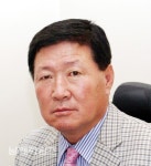 최고 의료진에 물방울 레이저 치료기 등 최첨단 시설 갖춰 - 남해시대 최고 의료진에 물방울 레이저 치료기 등 최첨단 시설 갖춰
