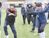 ‘단합 최고’ 설천축구회 31번째 생일잔치 - 남해시대 ‘단합 최고’ 설천축구회 31번째 생일잔치