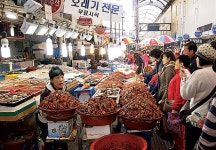 ‘전국최저’ 싱싱활어천국 ‘마산어시장’, 바탕에는 건강한 상인회가 있다 - 남해시대 ‘전국최저’ 싱싱활어천국 ‘마산어시장’,   바탕에는... 