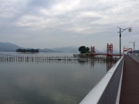 지족 죽방렴관람대, 10월말까지 출입 어려워 - 남해시대 지족 죽방렴관람대, 10월말까지 출입 어려워