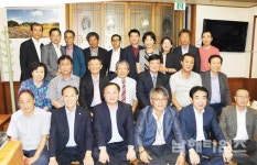 더욱 성장하고 활성화 되는 향우회 만들자 - 남해시대 더욱 성장하고 활성화 되는 향우회 만들자