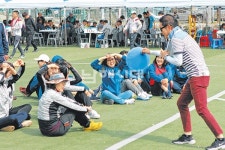 제34회 해양초 동문가족한마음잔치 성료 - 남해시대 제34회 해양초 동문가족한마음잔치 성료