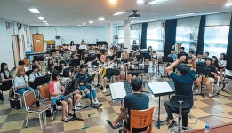 금상 6번, 은상 1번을 수상한 남해초 관악오케스트라 - 남해시대 금상 6번, 은상 1번을 수상한 남해초 관악오케스트라