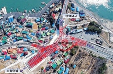 남해대교 진입부(하동 방면)에 회전교차로 설치된다 - 남해시대 남해대교 진입부(하동 방면)에 회전교차로 설치된다