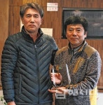 창선면 산악회 송년산행과 회장 이·취임식 열어 - 남해시대 창선면 산악회 송년산행과 회장 이·취임식 열어