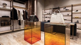 노블레스닷컴 Home Party of Nouvelle Vague::Fendi Peekaboo