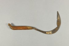 Sickle - 82-7-88 | Collections - Penn Museum