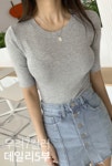 Unique & Basic style. 플랜제이 생각했던 느끼이 아니라서 실망함 ㅠㅠ 얇아도 얇다고 너무 얇디 얇아서 화이트는 거의상품 포토후기... 