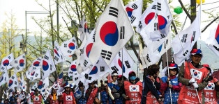 국민 58% “한국당, 태극기 부대와 단절해야” - 리얼미터 - Realmeter