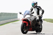 KR모터스 COMET 650RC, 국산 유일의 미들급 슈퍼스포츠 - 라이드매거진 KR모터스 COMET 650RC, 국산 유일의 미들급 슈퍼스포츠... 