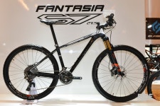 2017 엘파마 대리점 경영자 세미나 - 엘파마, 치폴리니 신모델이 한자리에 - 라이드매거진 2017 엘파마 대리점 경영자 세미나 - 엘파마... 