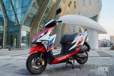 우리가 좋아했던 작고 가벼운 스프린트 스쿠터, 혼다 엘리트 - 라이드매거진 우리가 좋아했던 작고 가벼운 스프린트 스쿠터, 혼다 엘리트... 