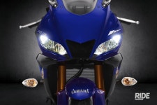 본격 스포츠 머신으로 거듭나는 2019 야마하 YZF-R3 - 라이드매거진 본격 스포츠 머신으로 거듭나는 2019 야마하 YZF-R3 - 라이드매거진 